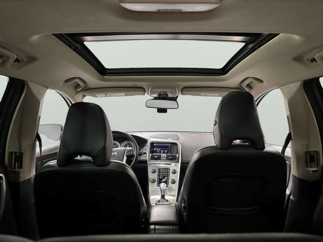 2013 Volvo XC60 T6 AWD 4dr SUV - 22952546 - 16