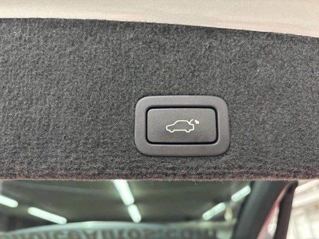 2013 Volvo XC60 T6 AWD 4dr SUV - 22952546 - 17