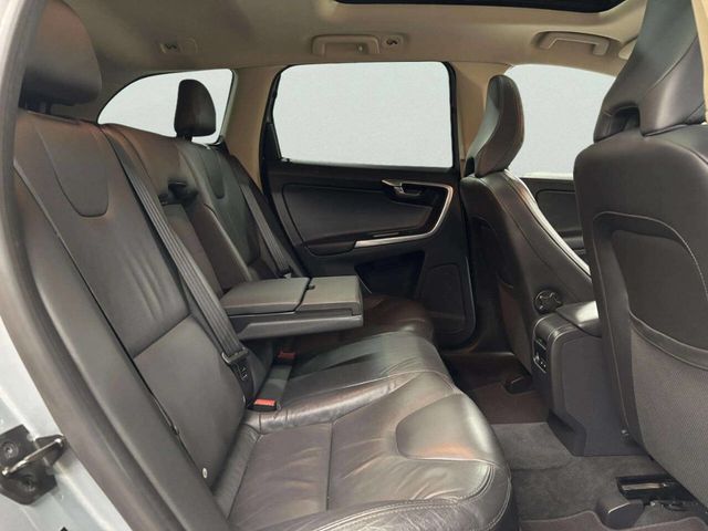 2013 Volvo XC60 T6 AWD 4dr SUV - 22952546 - 19