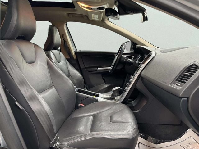 2013 Volvo XC60 T6 AWD 4dr SUV - 22952546 - 22