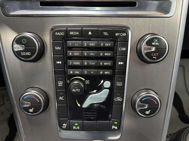 2013 Volvo XC60 T6 AWD 4dr SUV - 22952546 - 26