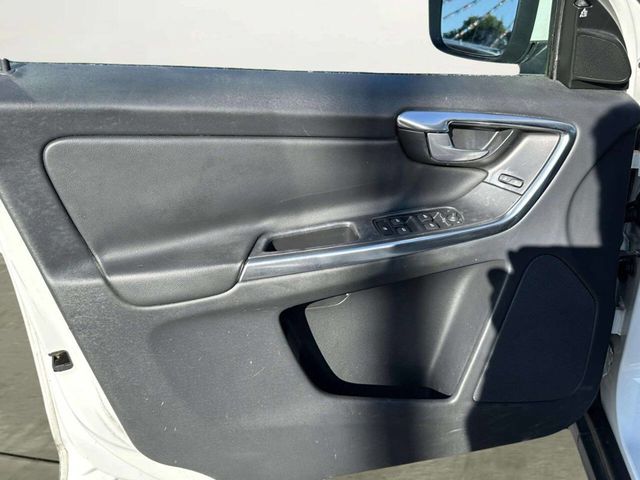 2013 Volvo XC60 T6 AWD 4dr SUV - 23060127 - 13