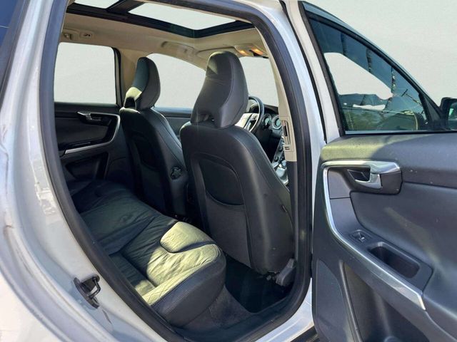 2013 Volvo XC60 T6 AWD 4dr SUV - 23060127 - 18
