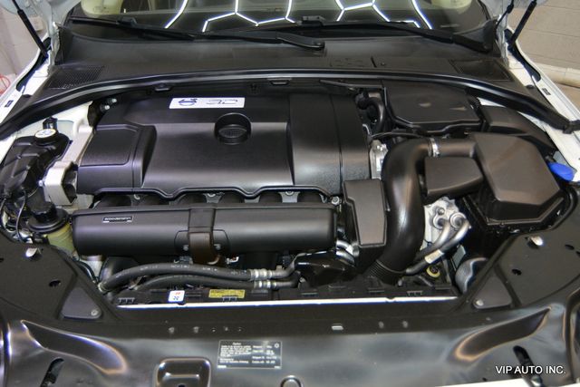 2013 Volvo XC70 FWD 4dr Wagon 3.2L Premier Plus - 23029323 - 32