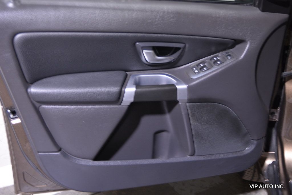 2013 Volvo XC90 AWD 4dr Platinum - 22829694 - 6