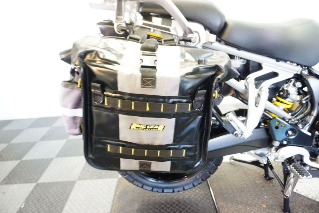 2013 Yamaha XT1200Z SUPER TENERE ADVENTURE BIKE!!! - 22882336 - 22