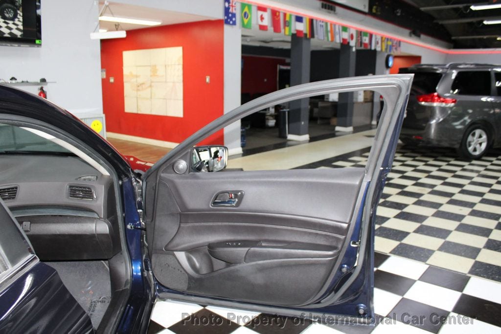 2014 Acura ILX 2.0L photo 25