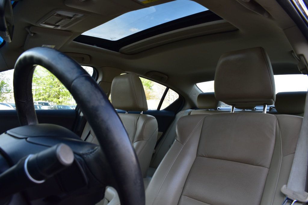 2014 Acura ILX 4dr Sedan 2.0L Tech Pkg - 22999670 - 11