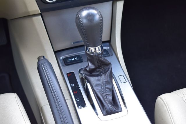 2014 Acura ILX 4dr Sedan 2.0L Tech Pkg - 22999670 - 25