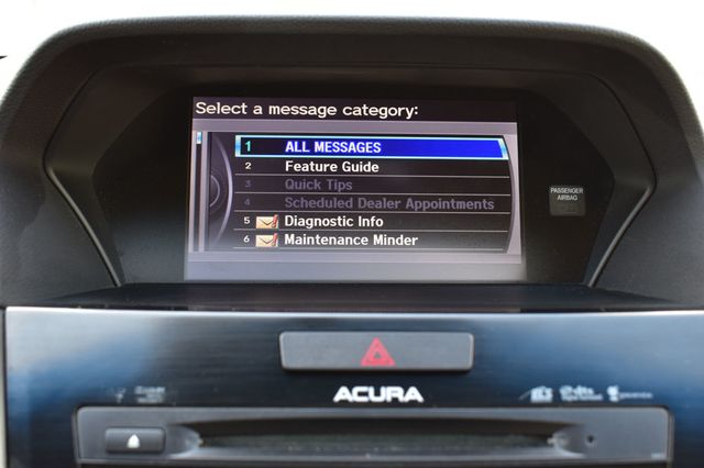 2014 Acura ILX 4dr Sedan 2.0L Tech Pkg - 22999670 - 31