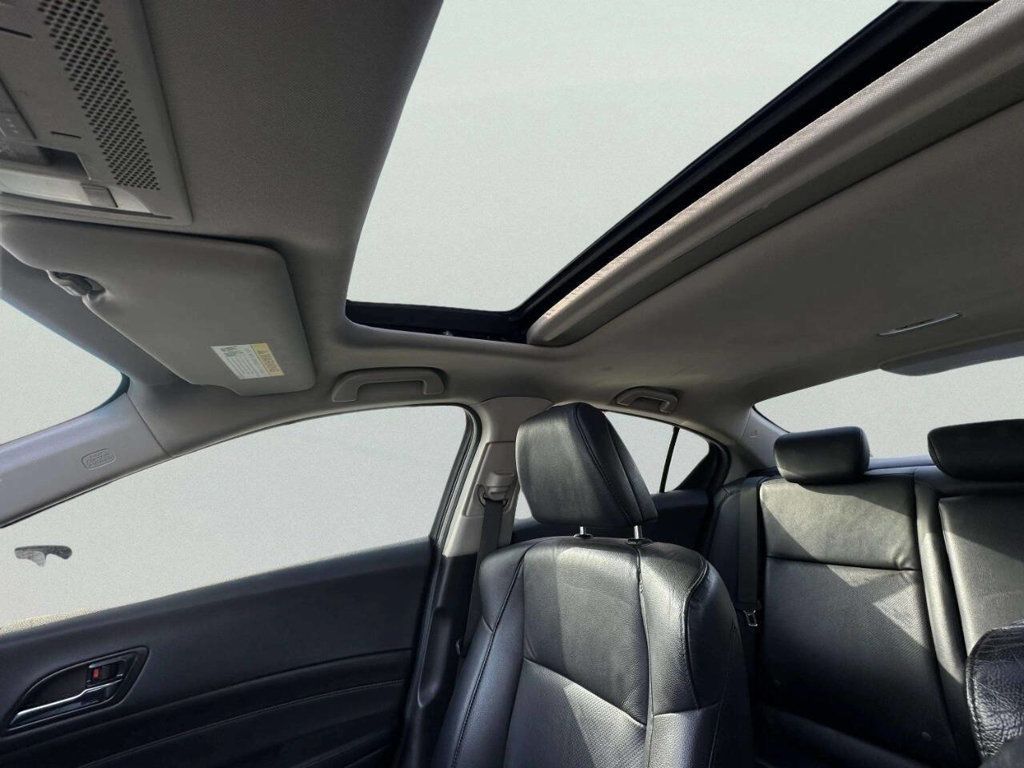 2014 Acura ILX 4dr Sedan 2.0L Tech Pkg - 22982291 - 31