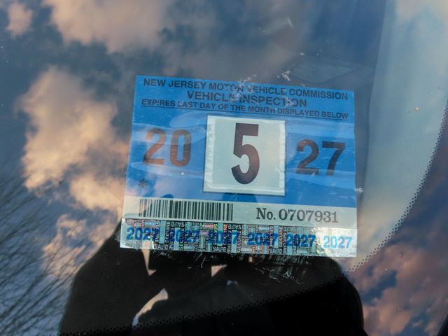 2014 Acura ILX 4dr Sedan 2.4L Premium Pkg - 22934869 - 40