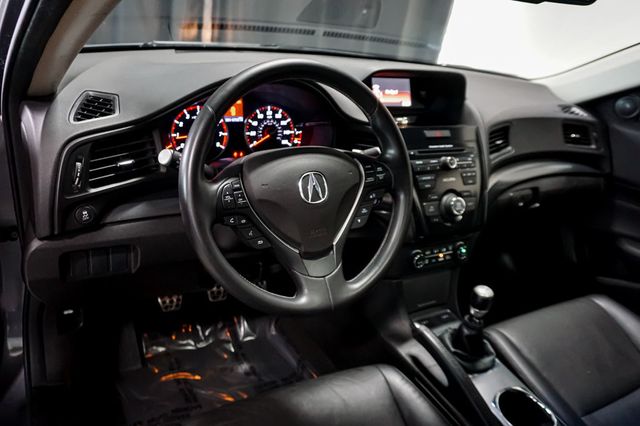 2014 Acura ILX *ILX Premium Package* *6-Speed Manual* - 23014182 - 9