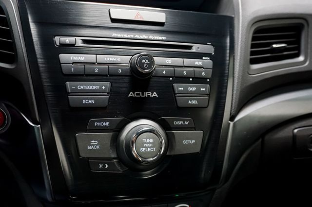 2014 Acura ILX *ILX Premium Package* *6-Speed Manual* - 23014182 - 20