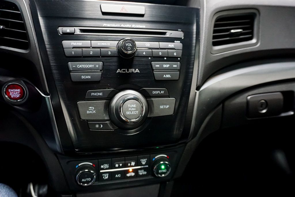 2014 Acura ILX *ILX Premium Package* *6-Speed Manual* - 23014182 - 22
