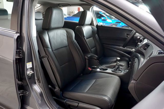 2014 Acura ILX *ILX Premium Package* *6-Speed Manual* - 23014182 - 32