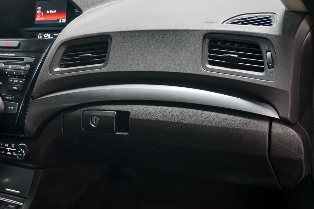 2014 Acura ILX *ILX Premium Package* *6-Speed Manual* - 23014182 - 34