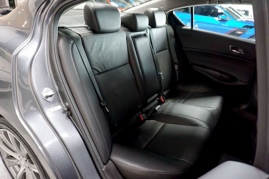 2014 Acura ILX *ILX Premium Package* *6-Speed Manual* - 23014182 - 37