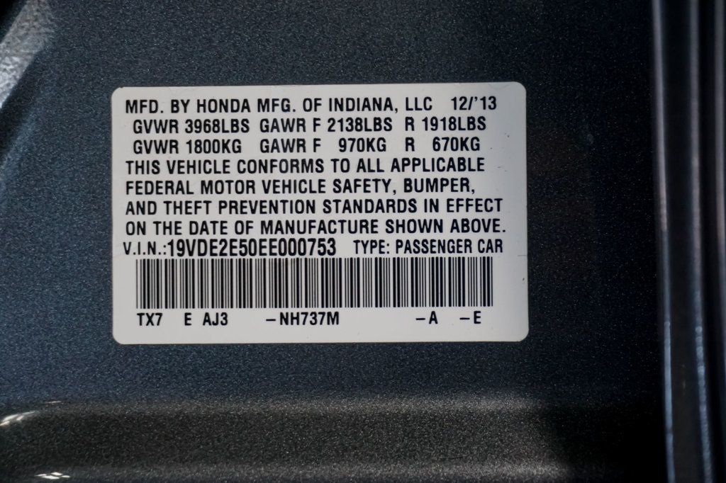 2014 Acura ILX *ILX Premium Package* *6-Speed Manual* *1-Owner* - 23000949 - 19