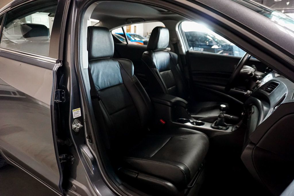 2014 Acura ILX *ILX Premium Package* *6-Speed Manual* *1-Owner* - 23000949 - 32