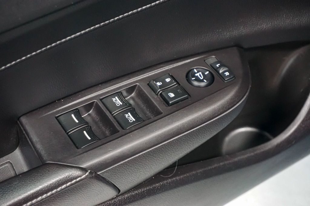 2014 Acura ILX *ILX Premium Package* *6-Speed Manual* *1-Owner* - 23000949 - 51