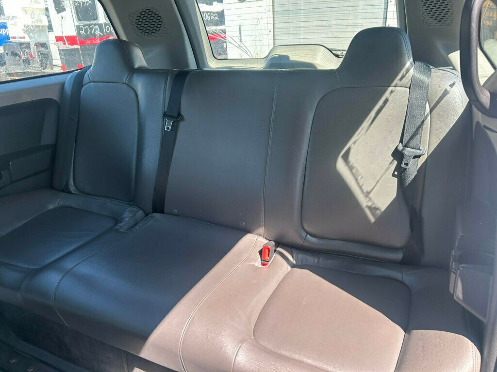 2014 AM General MV1 MOBILITY VENTURES MINIVAN WHEELCHAIR ACCESSIBLE - 22513188 - 24