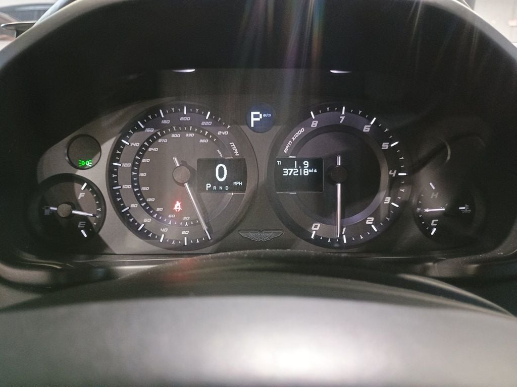 2014 Aston Martin Vanquish 2dr Coupe Clean Carfax - 22970540 - 32