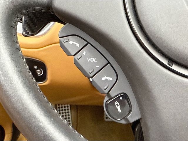 2014 Aston Martin Vanquish 2dr Volante - 22995957 - 18