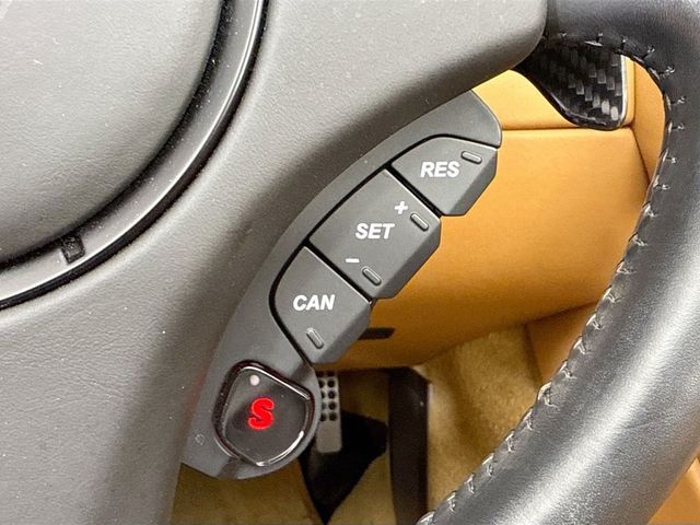 2014 Aston Martin Vanquish 2dr Volante - 22995957 - 19