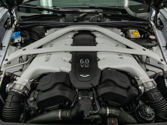 2014 Aston Martin Vanquish Super GT V12 Coupe - 22978701 - 5