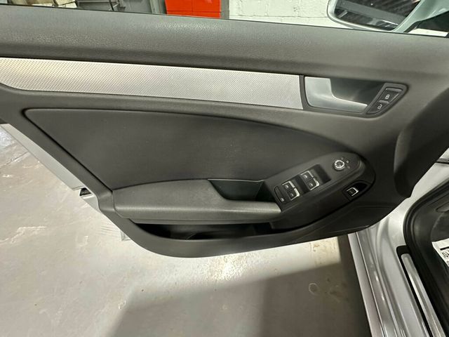 2014 Audi A4 4dr Sedan Automatic quattro 2.0T Premium - 22980878 - 28