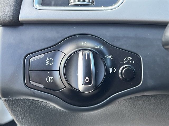 2014 Audi A4 4dr Sedan CVT FrontTrak 2.0T Premium - 22956903 - 22