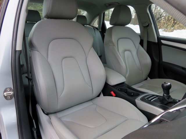 2014 Audi A4 4dr Sedan Manual quattro 2.0T Premium Plus - 22971190 - 24