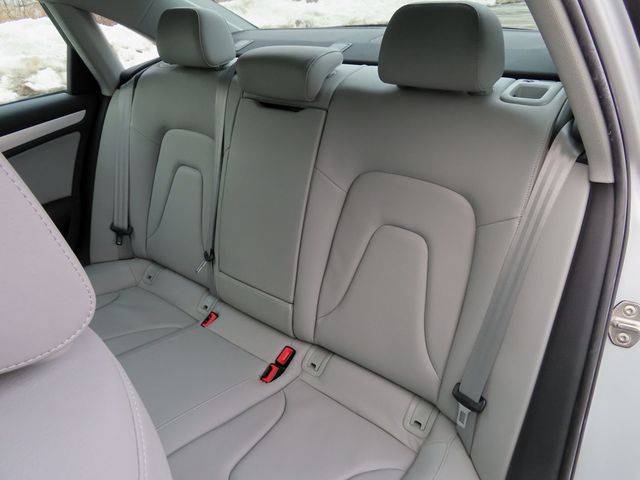 2014 Audi A4 4dr Sedan Manual quattro 2.0T Premium Plus - 22971190 - 30