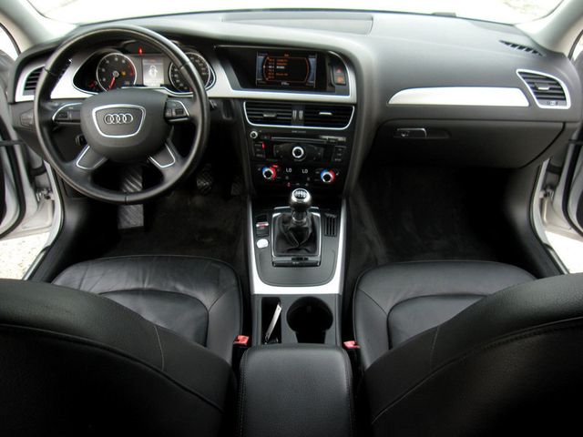 2014 Audi A4 4dr Sedan Manual quattro 2.0T Premium Plus - 23052363 - 19
