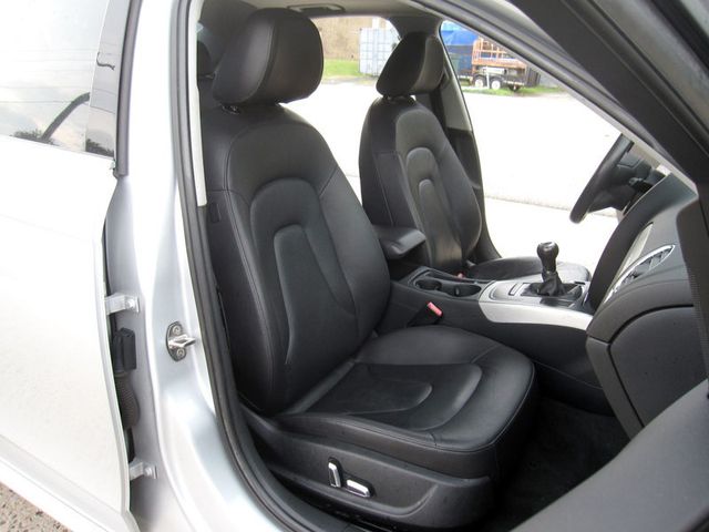 2014 Audi A4 4dr Sedan Manual quattro 2.0T Premium Plus - 23052363 - 22