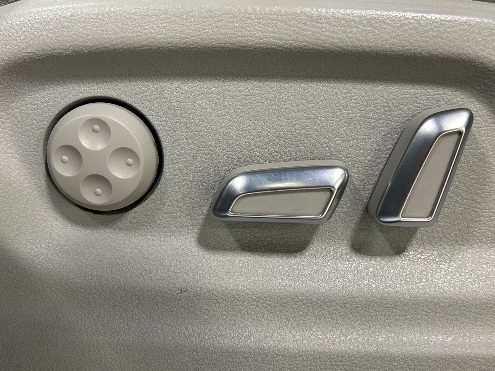 2014 Audi Q5 Premium 2.0T Prestige Hybrid photo 16