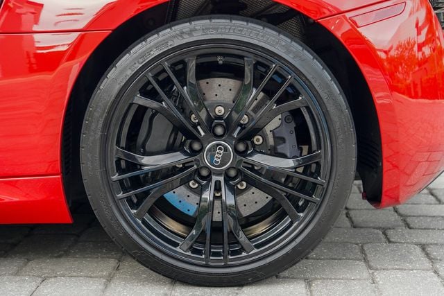 2014 Audi R8 2dr Coupe Automatic quattro V10 plus - 23019331 - 16