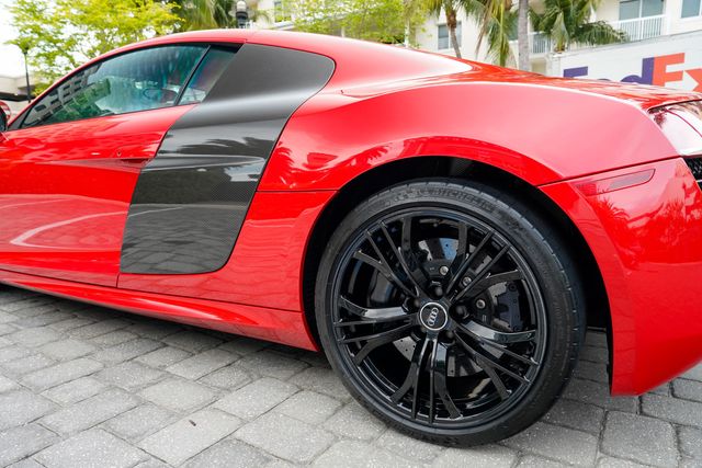 2014 Audi R8 2dr Coupe Automatic quattro V10 plus - 23019331 - 17