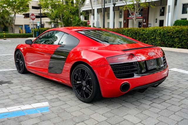 2014 Audi R8 2dr Coupe Automatic quattro V10 plus - 23019331 - 19