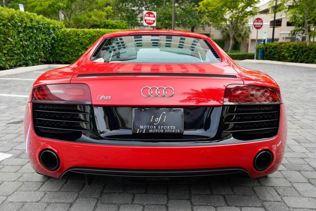 2014 Audi R8 2dr Coupe Automatic quattro V10 plus - 23019331 - 24