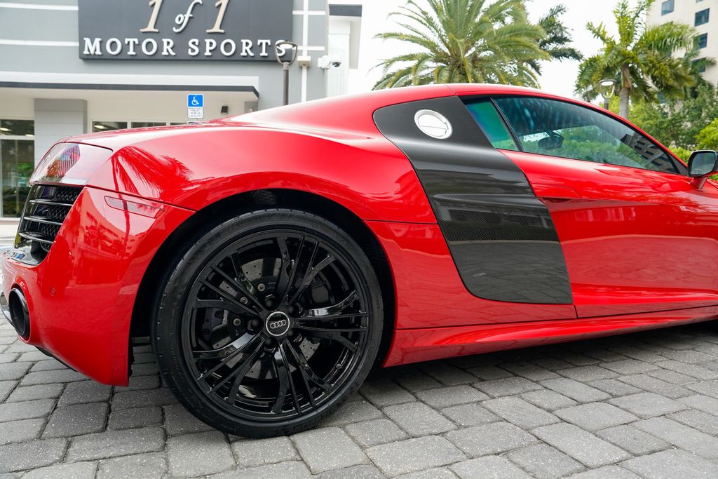 2014 Audi R8 2dr Coupe Automatic quattro V10 plus - 23019331 - 29