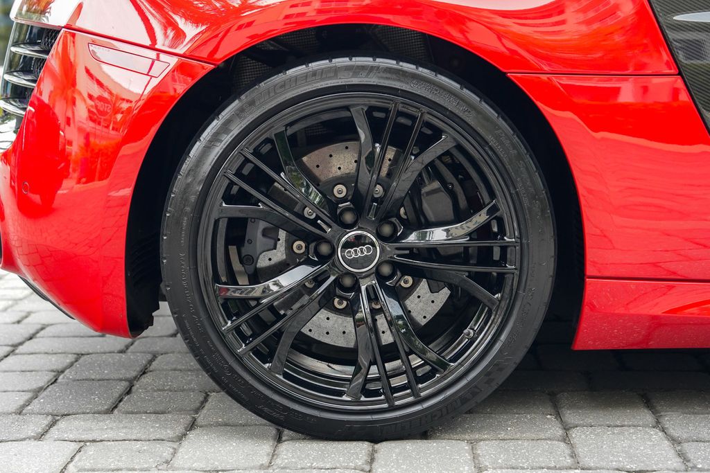 2014 Audi R8 2dr Coupe Automatic quattro V10 plus - 23019331 - 31
