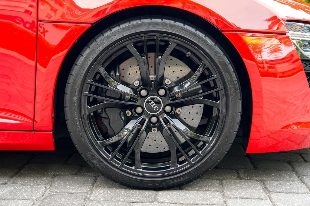 2014 Audi R8 2dr Coupe Automatic quattro V10 plus - 23019331 - 34