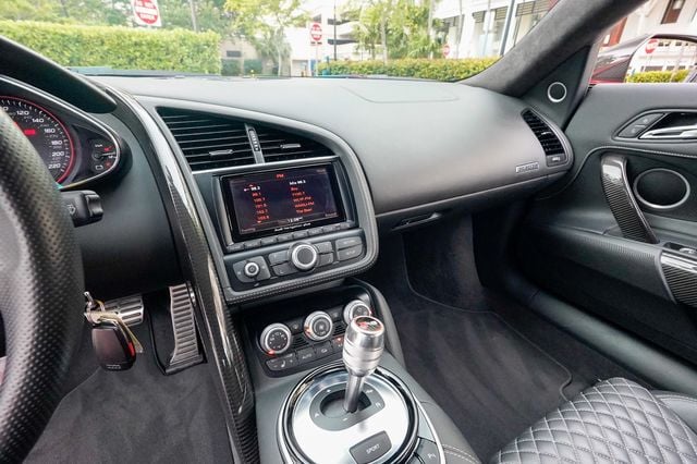 2014 Audi R8 2dr Coupe Automatic quattro V10 plus - 23019331 - 67
