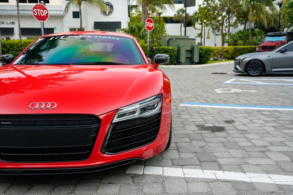 2014 Audi R8 2dr Coupe Automatic quattro V10 plus - 23019331 - 7