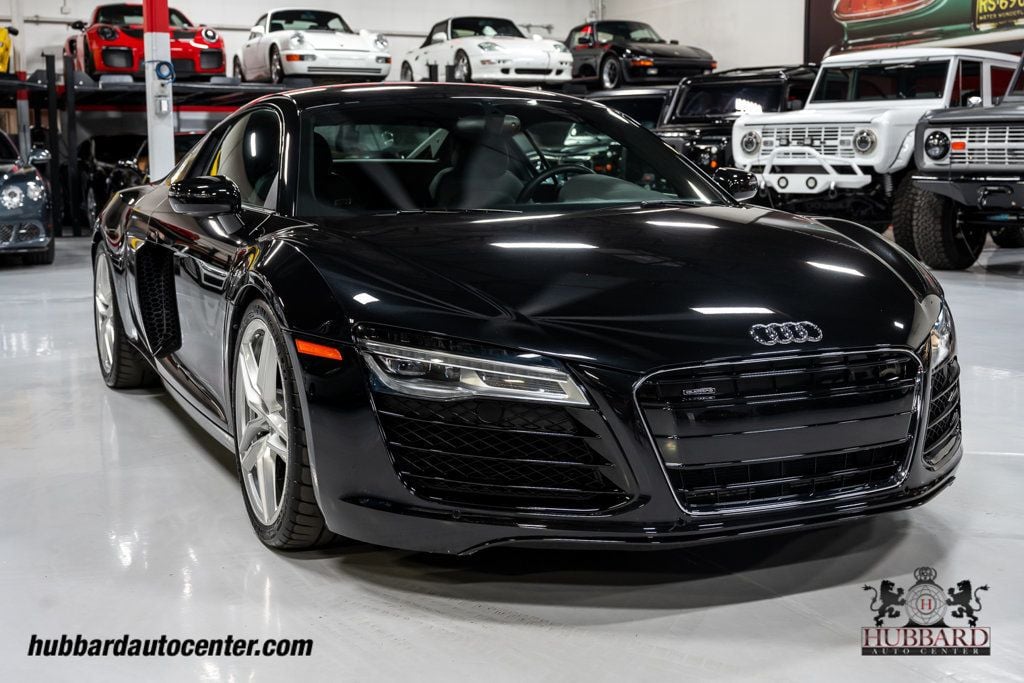 2014 Audi R8 Coupe Quattro V8 photo 8