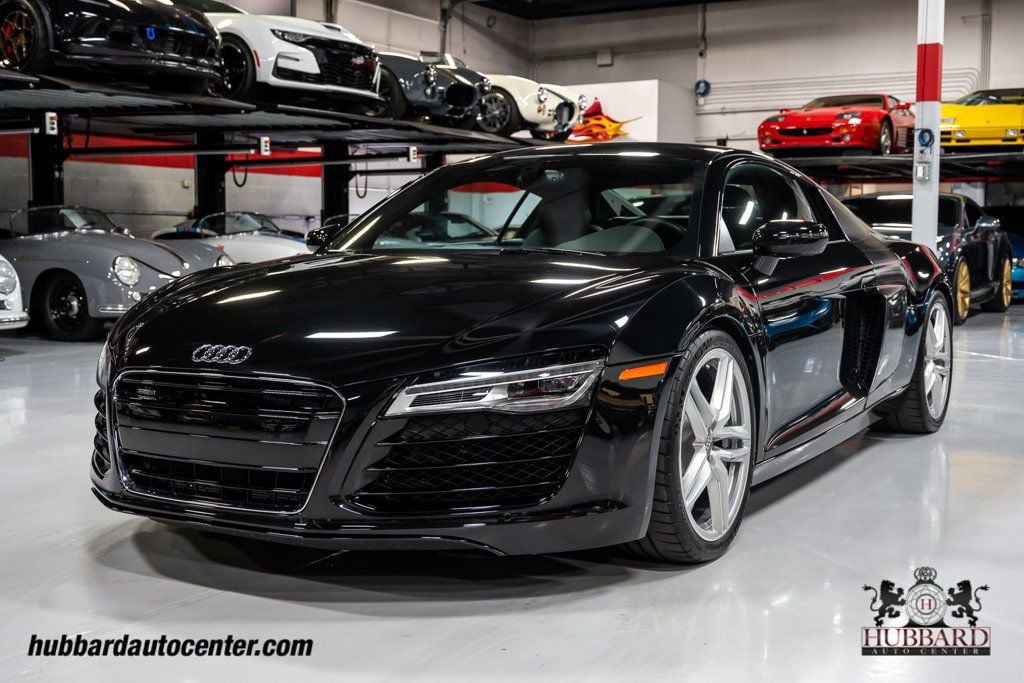2014 Audi R8 Coupe Quattro V8 photo 9