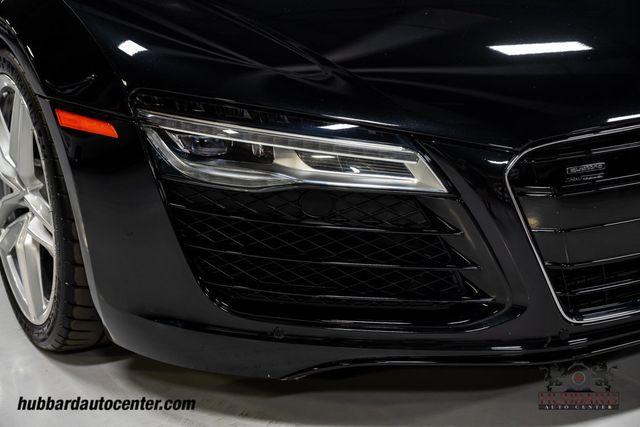 2014 Audi R8 2dr Coupe Automatic quattro V8 - 22910597 - 28