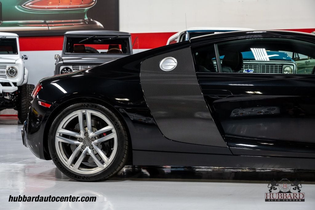 2014 Audi R8 Coupe Quattro V8 photo 34
